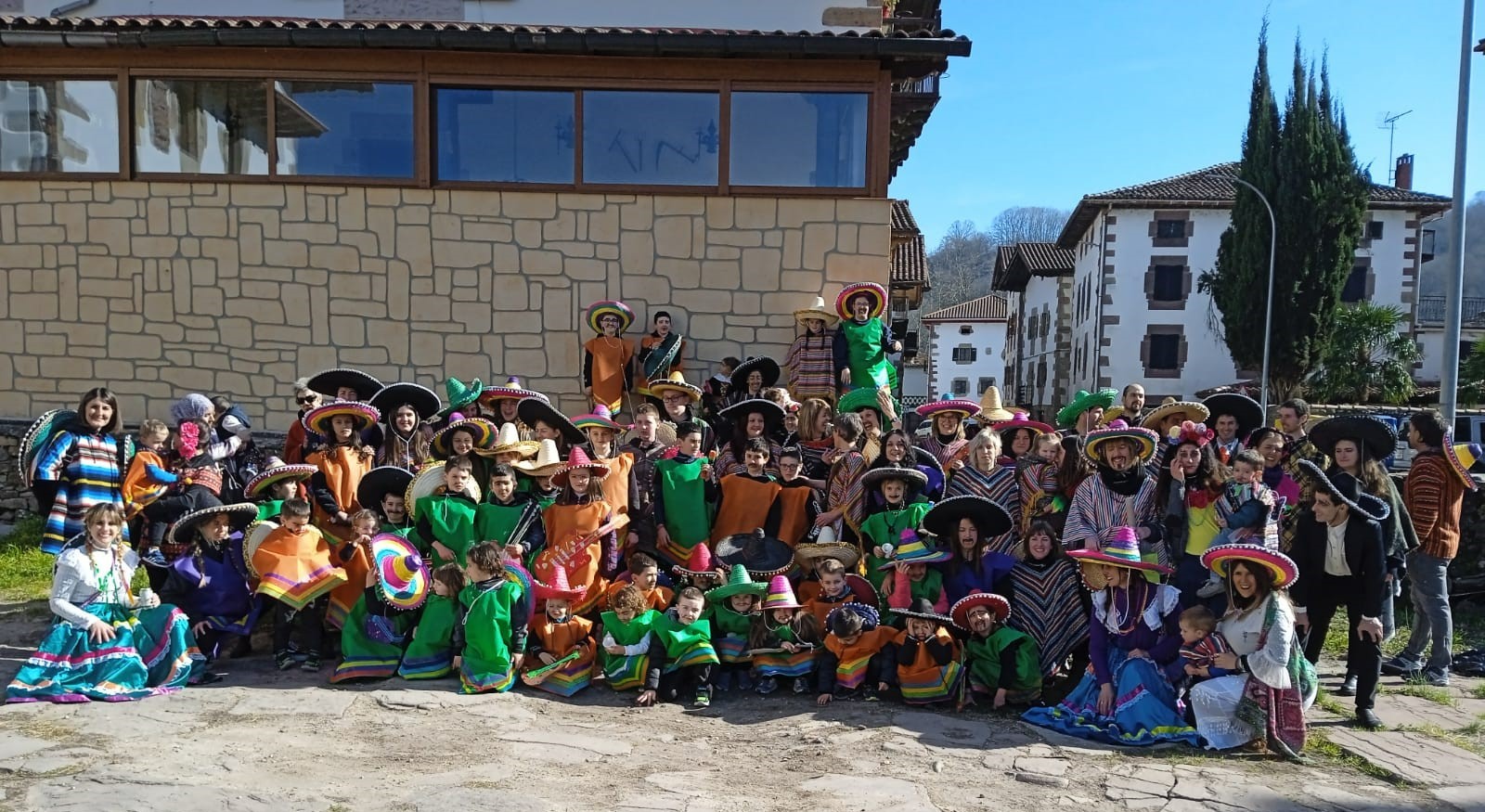 Carnaval en la escuela rural de Narbarte
